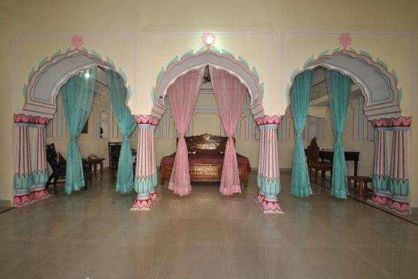 Hotel Rawla Mrignayani Palace